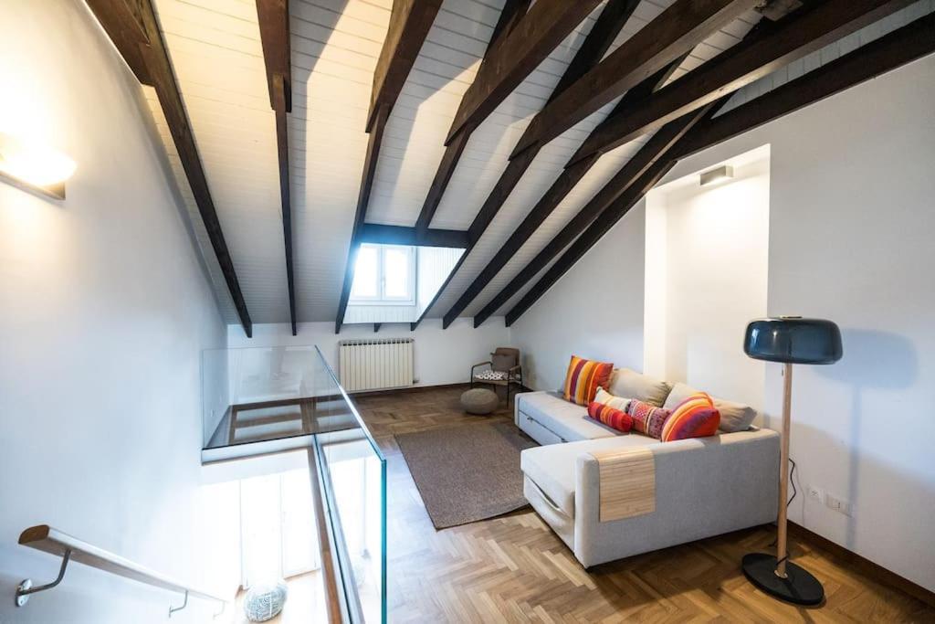 Wonderfull Two Floors Apartment Navigli ミラノ エクステリア 写真