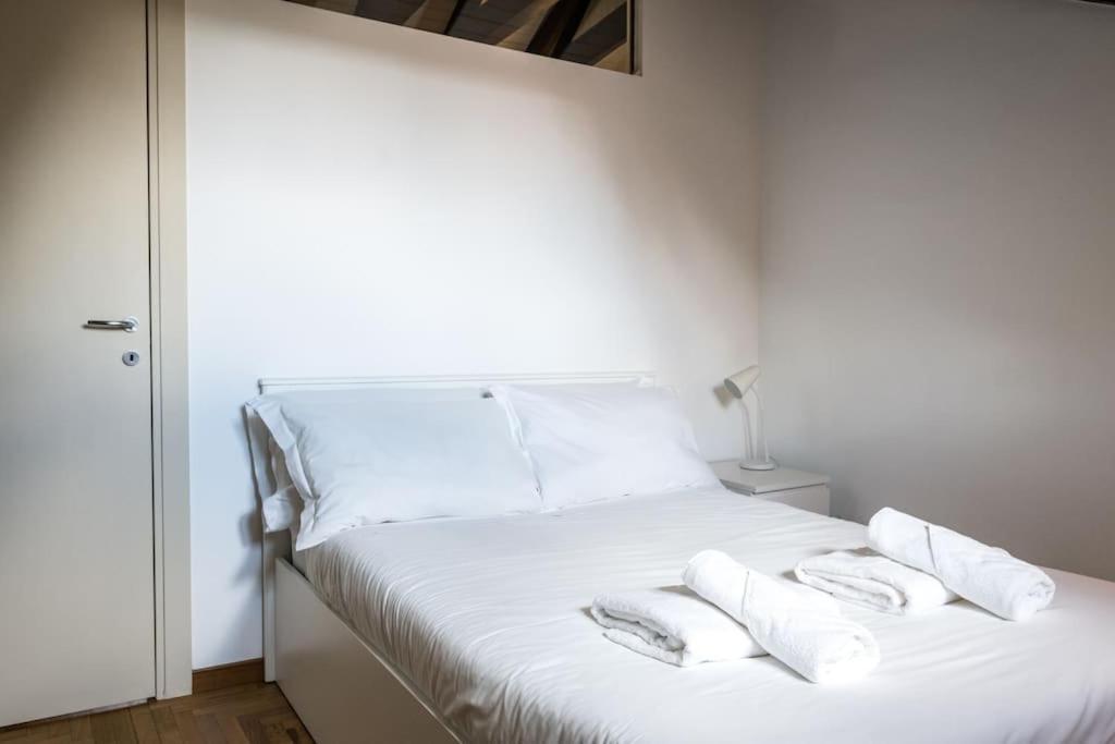 Wonderfull Two Floors Apartment Navigli ミラノ エクステリア 写真