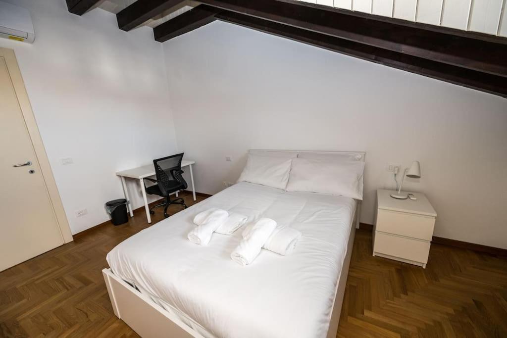 Wonderfull Two Floors Apartment Navigli ミラノ エクステリア 写真