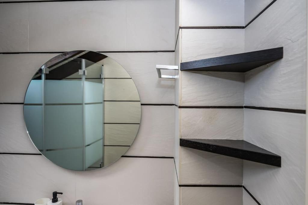 Wonderfull Two Floors Apartment Navigli ミラノ エクステリア 写真